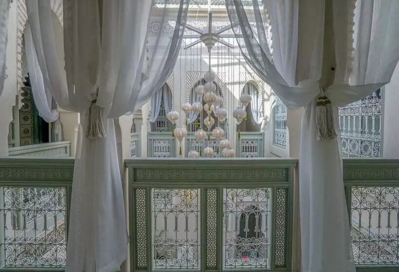 پانسیون Riad Almisk
