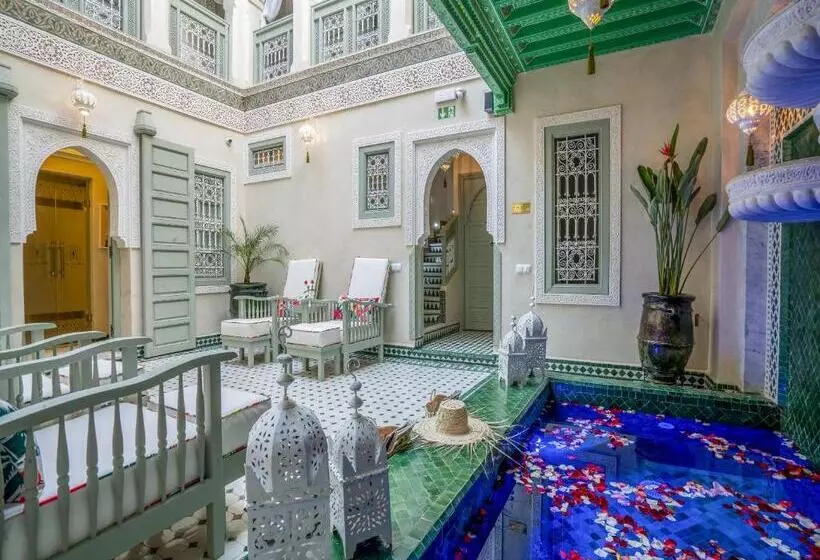 پانسیون Riad Almisk