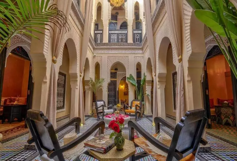پانسیون Riad Almisk