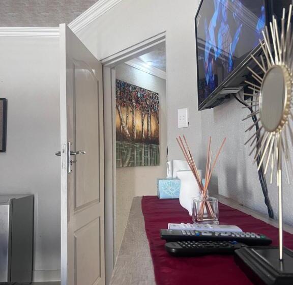 פנסיון Viyellah Boutique Guesthouse