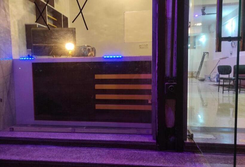 Spot On Hotel Relax Inn