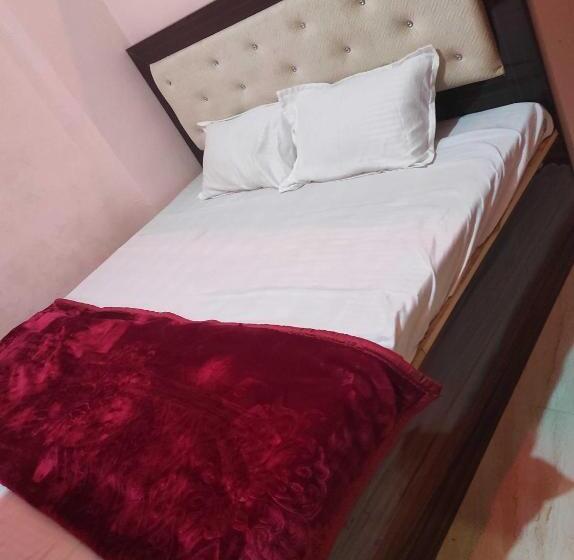 Spot On Hotel Relax Inn