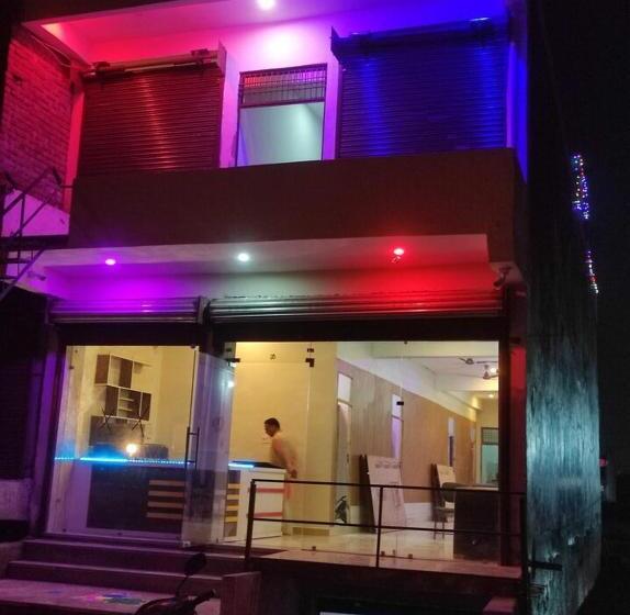 Spot On Hotel Relax Inn