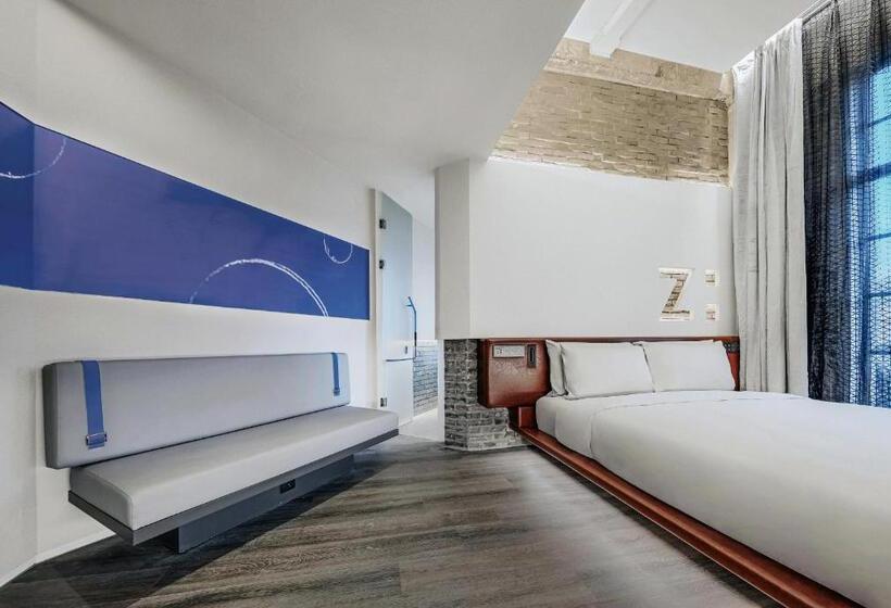 Z Hotel Shanghai Bund Shamei Building