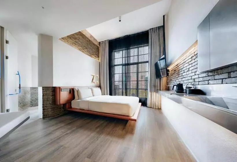 Z Hotel Shanghai Bund Shamei Building