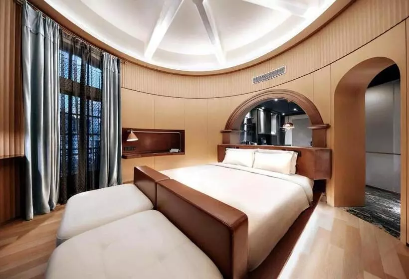 Z Hotel Shanghai Bund Shamei Building