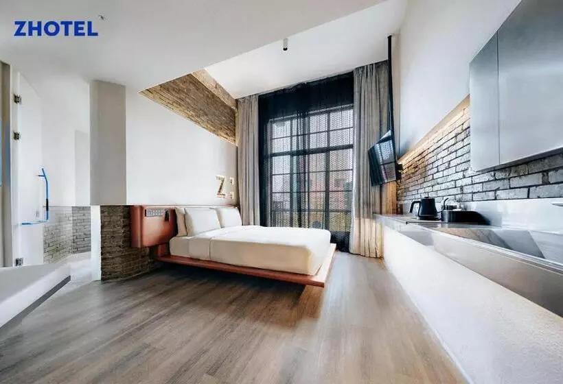 Z Hotel Shanghai Bund Shamei Building