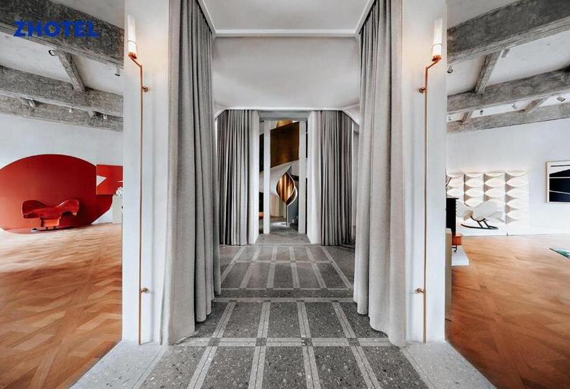 Z Hotel Shanghai Bund Shamei Building