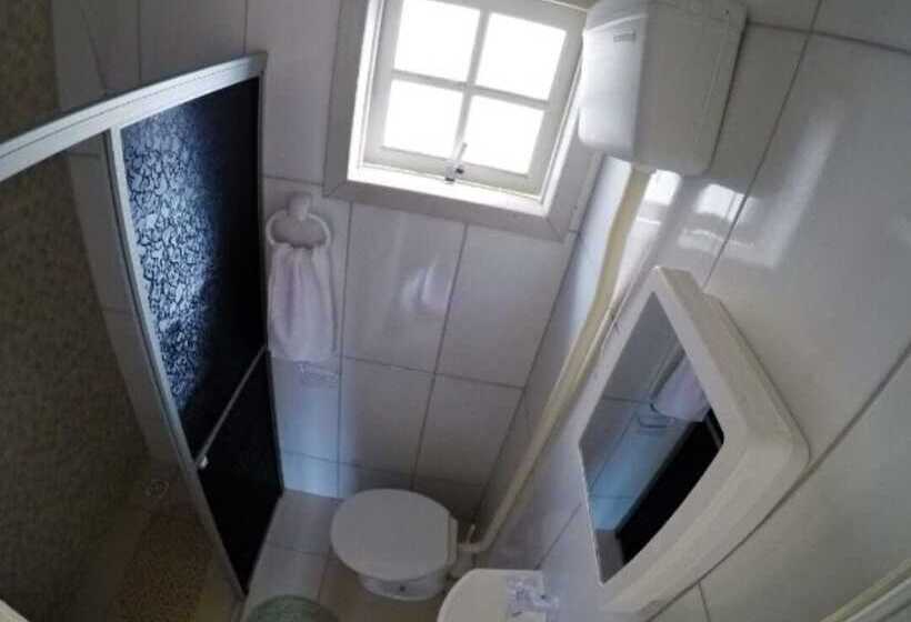 هاستل Porto Pousada