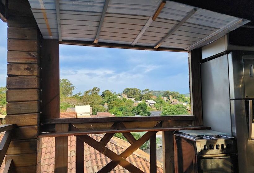 هاستل Porto Pousada