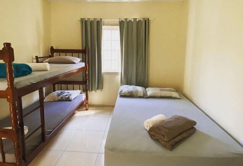 هاستل Porto Pousada