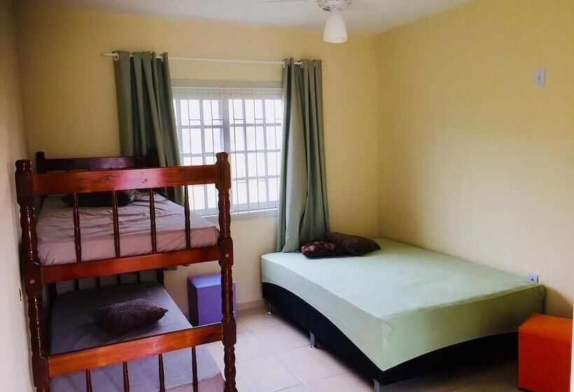 هاستل Porto Pousada