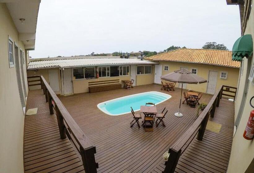 هاستل Porto Pousada