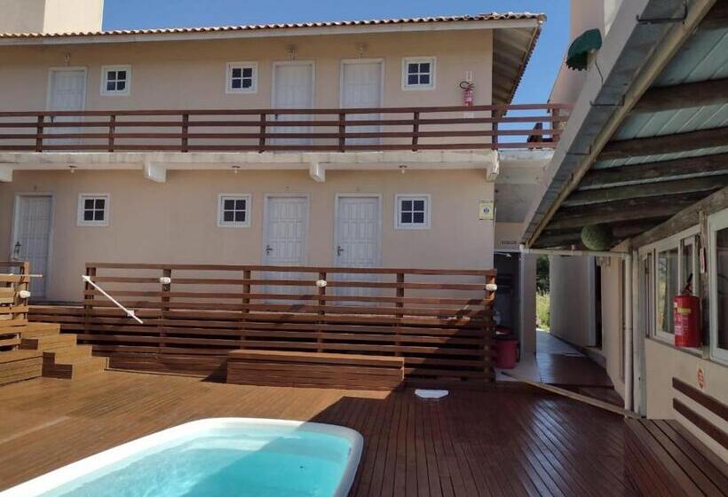 هاستل Porto Pousada