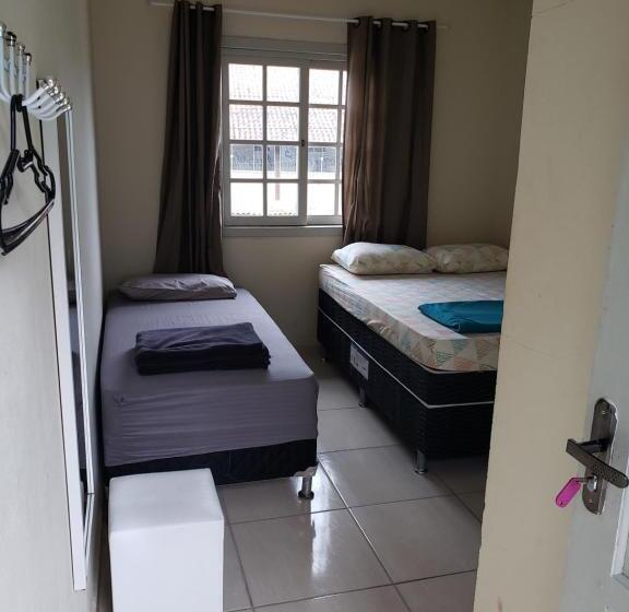 هاستل Porto Pousada