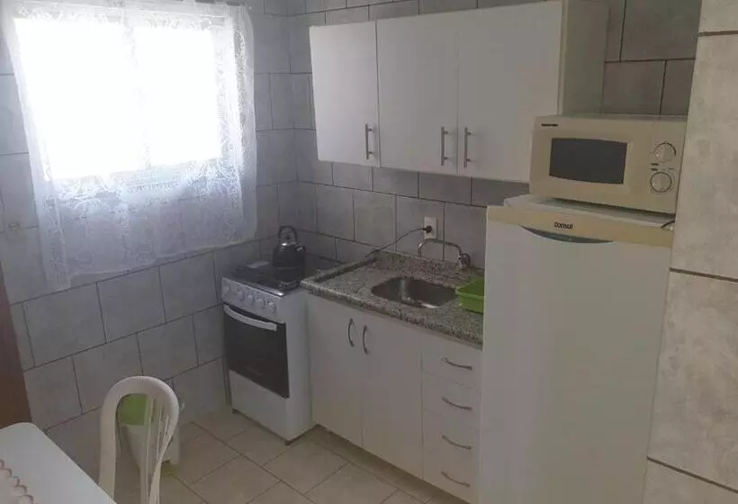 Retkeilymaja Pousada Mar & Sol A 180 M Da Praia