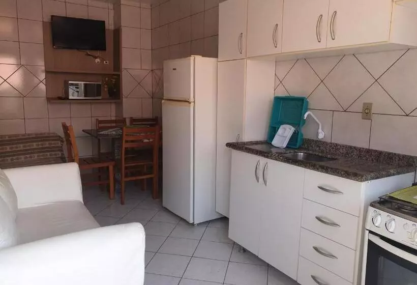 Retkeilymaja Pousada Mar & Sol A 180 M Da Praia