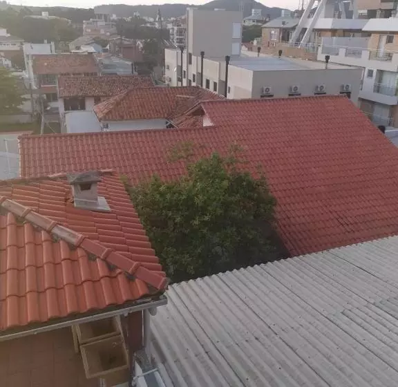 Retkeilymaja Pousada Mar & Sol A 180 M Da Praia