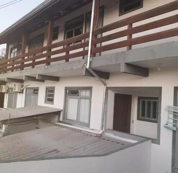 Retkeilymaja Pousada Mar & Sol A 180 M Da Praia