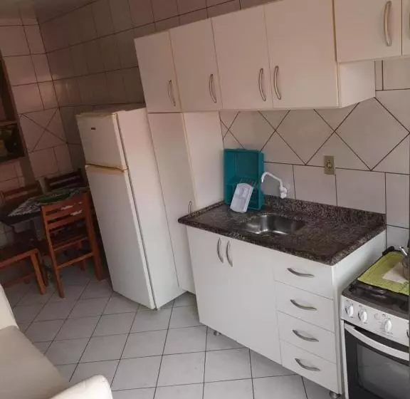 Retkeilymaja Pousada Mar & Sol A 180 M Da Praia