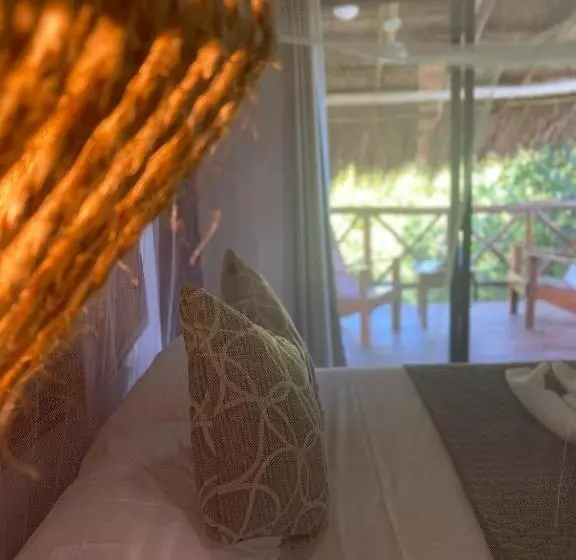 هتل Cabañas Tulum Aldea Mangle & Cenote