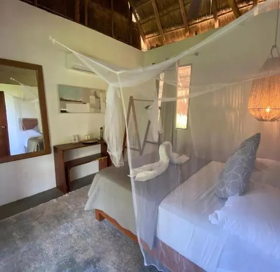 هتل Cabañas Tulum Aldea Mangle & Cenote