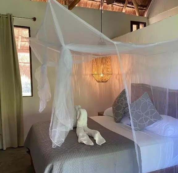 هتل Cabañas Tulum Aldea Mangle & Cenote