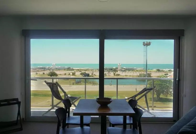 Apart Hotel Ulises   Club De Mar