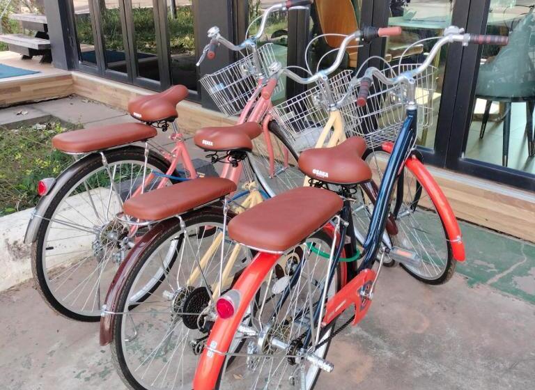 Bouasavan Hotel And Garden