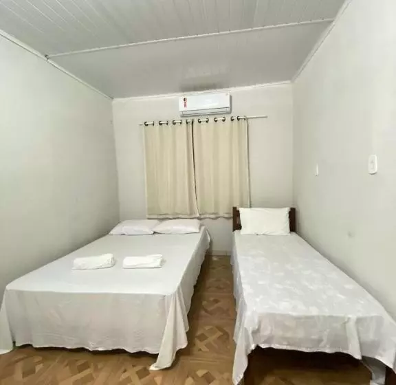 Caraiva Hostel E Pousada