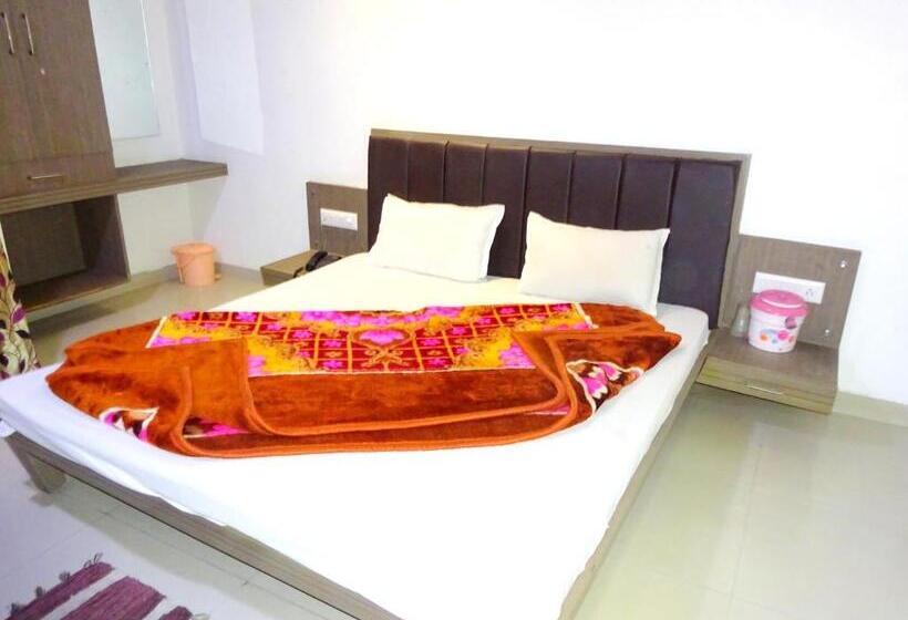 בית מלון כפרי Arsh Inn