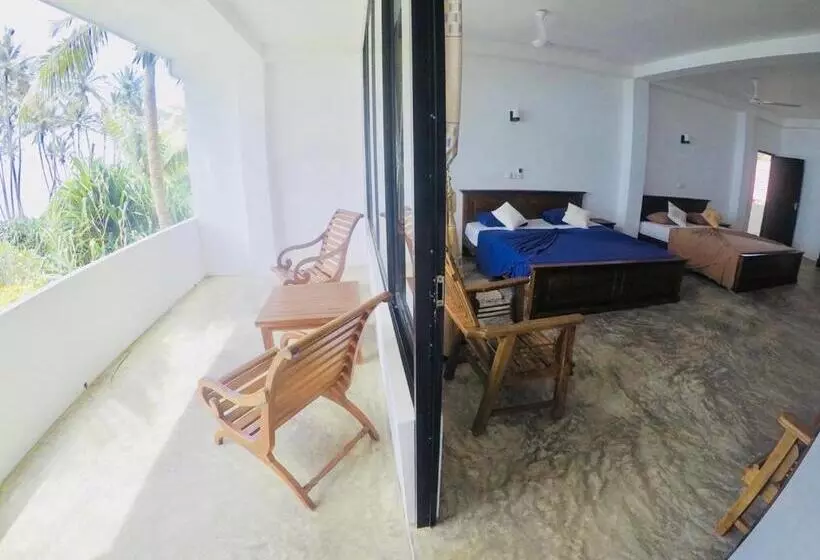 ホテル Moon Bridge Beach Resort
