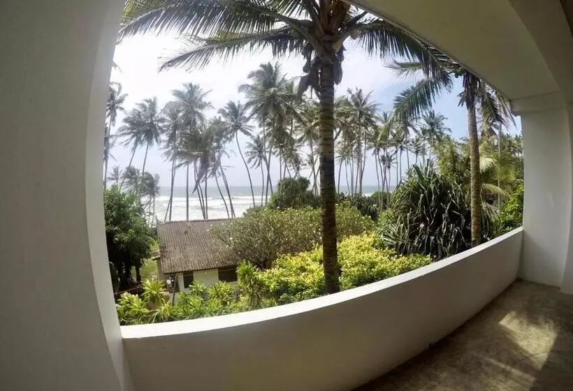 ホテル Moon Bridge Beach Resort