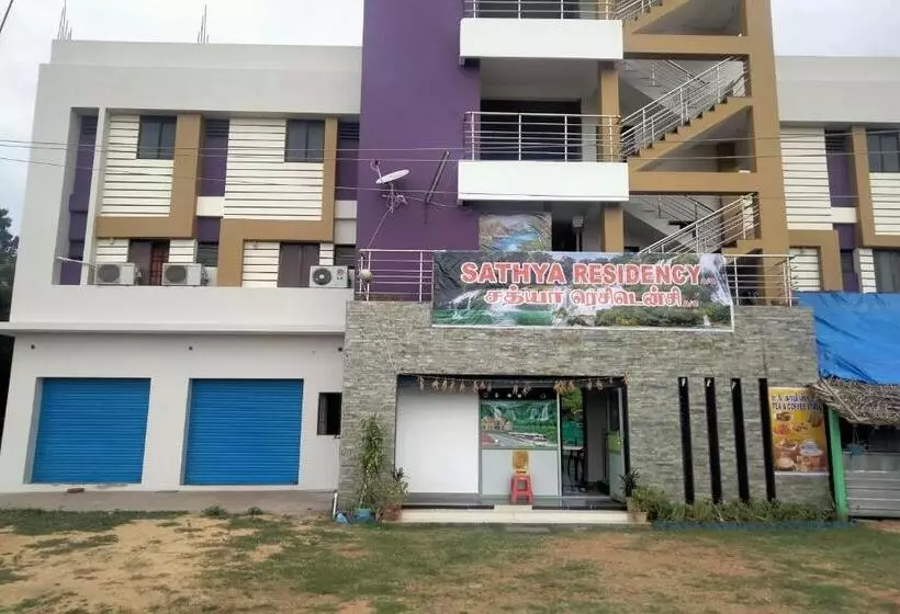 ホテル Oyo Sathya Residency