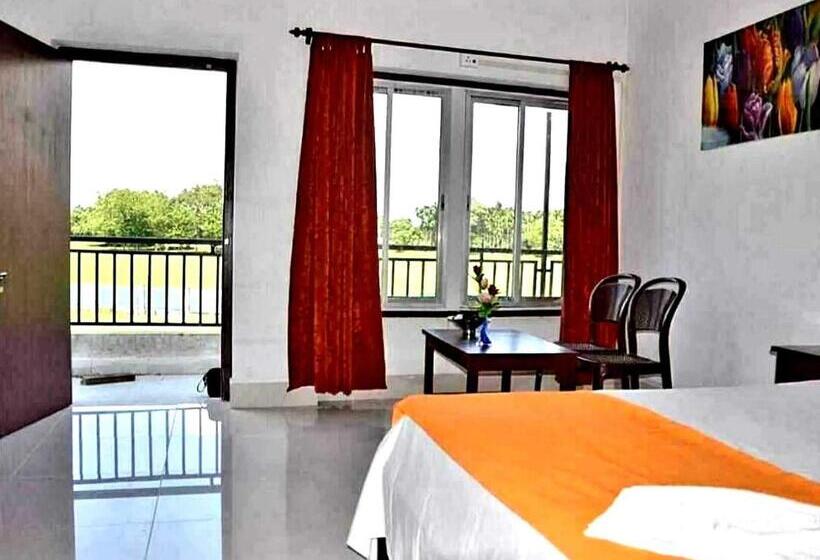 Hotel Spot On Kontiki Resort India