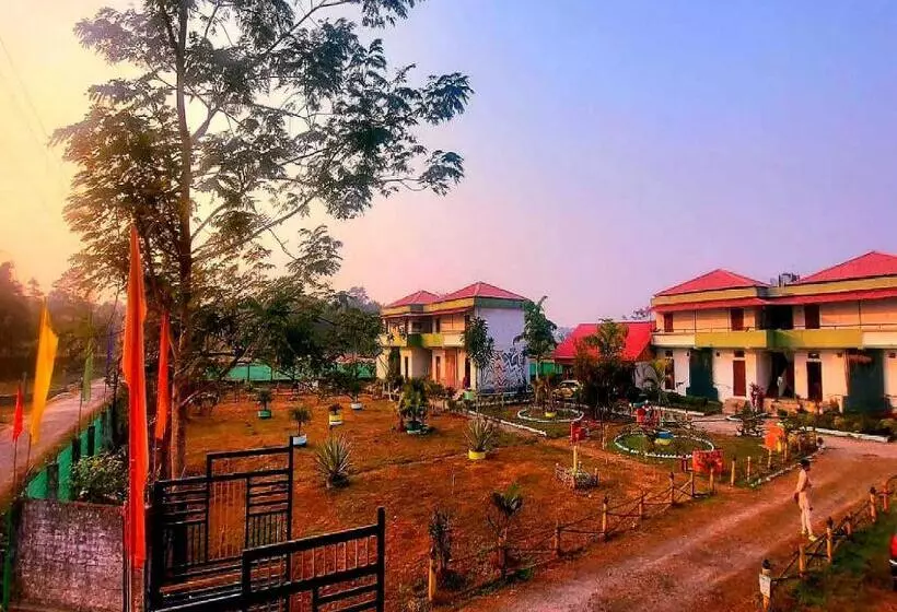 Hotelli Spot On Kontiki Resort India