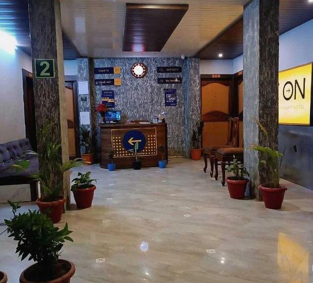 호텔 Spot On Pachmarhi Hills