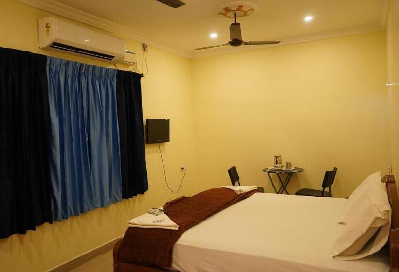 בית מלון כפרי Supreme Ac