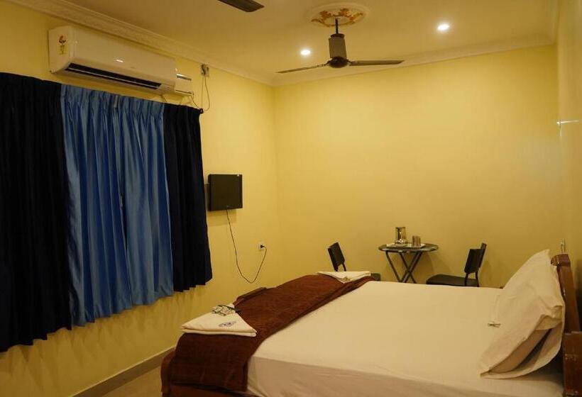 בית מלון כפרי Supreme Ac