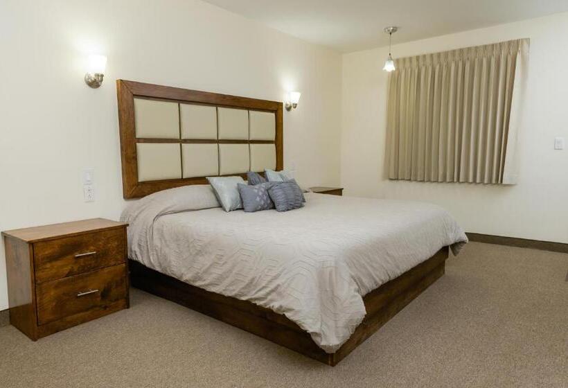 ホテル Trébol Inn