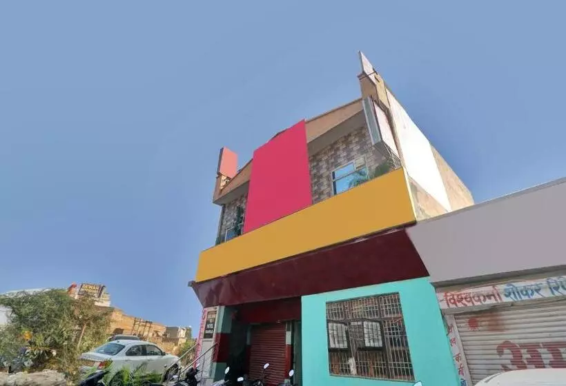 Oyo 84441 Hotel Maharaja
