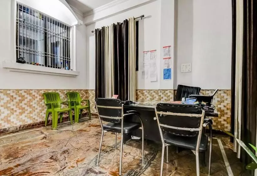 Oyo Flagship Hotel Capital Hill