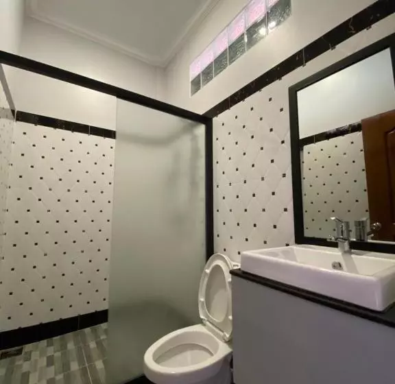 ペンション H3 Guesthouse