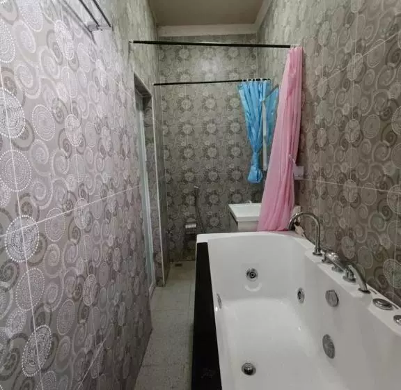 پانسیون Privhotel   Himandhoo