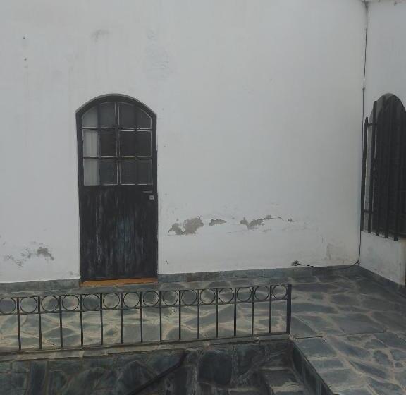 ペンション Hostel Alto Alberdi