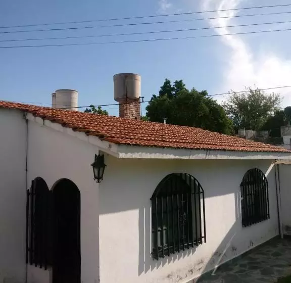 پانسیون Hostel Alto Alberdi