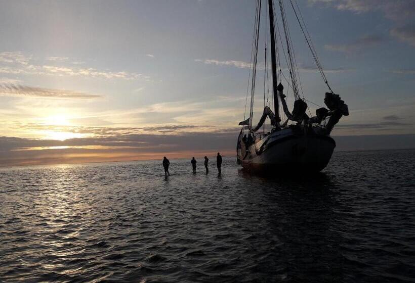 膳宿费 Tjalkjacht Pelikaan Lemmer