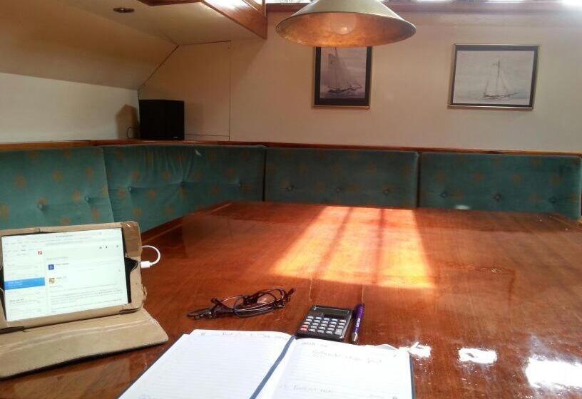 膳宿费 Tjalkjacht Pelikaan Lemmer