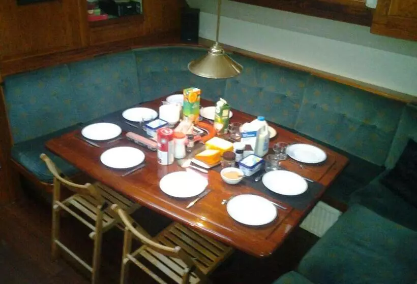 ペンション Tjalkjacht Pelikaan Lemmer