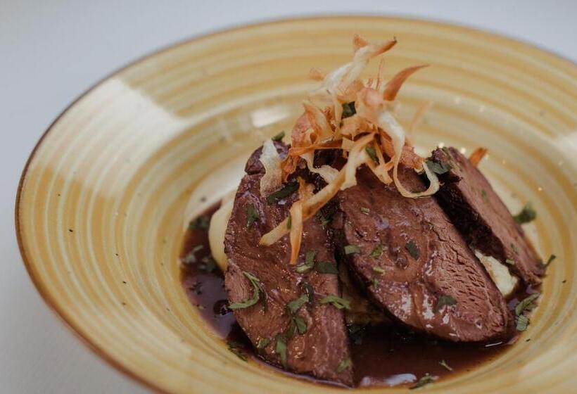 Курорт Complex Carol